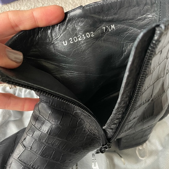 Stuart Weitzman boots - Picture 5 of 10